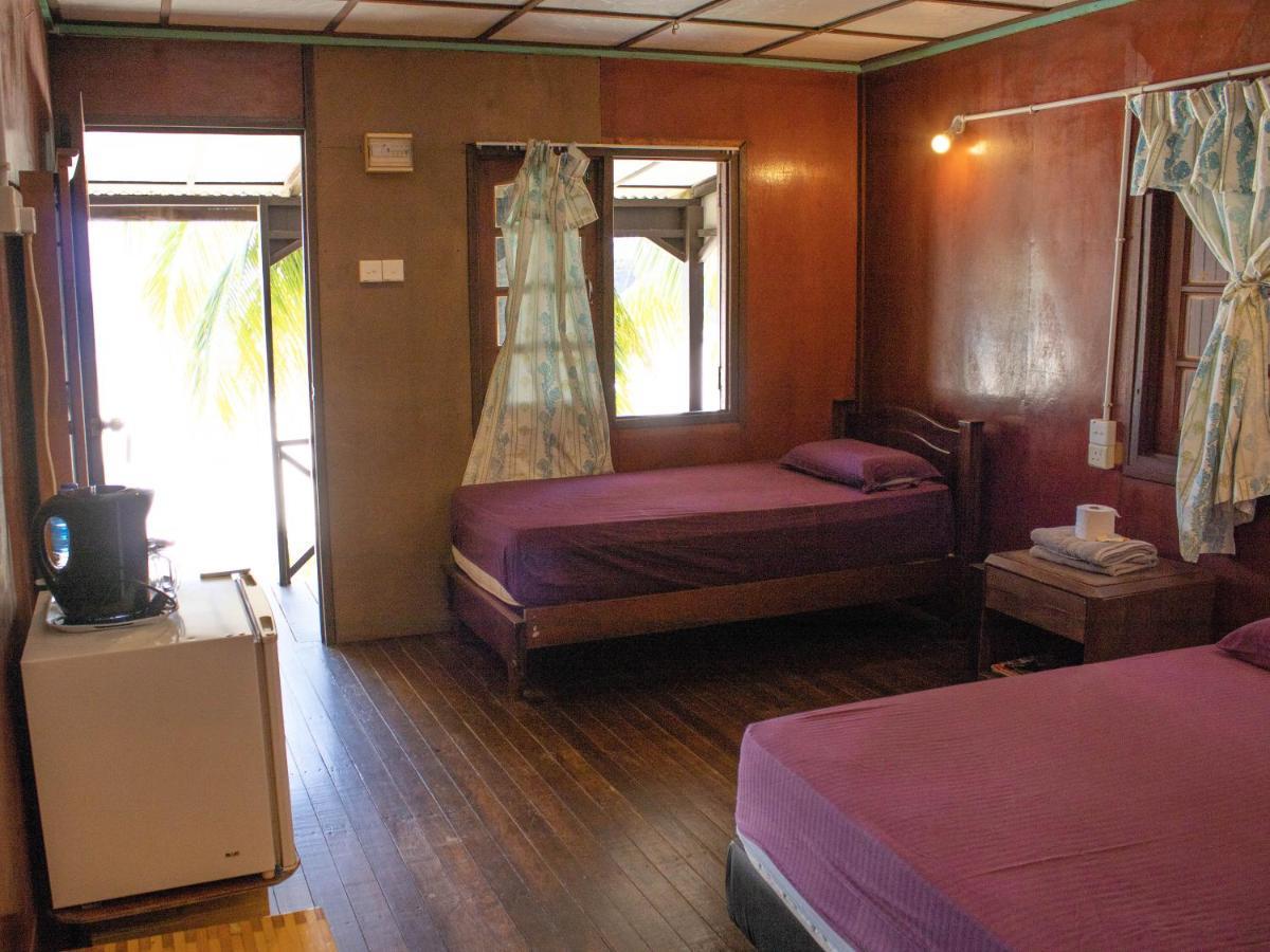 Bushman Tioman Hotel Kampong Juara Exterior photo